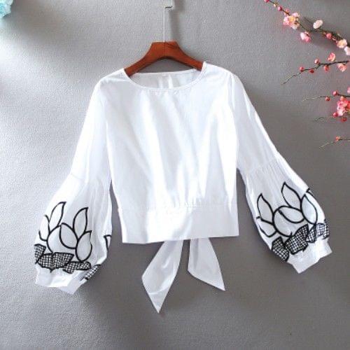 White Blouse Female 2021 Spring New Embroidered Flowers Lantern Sleeve Round Neck Back Lace Bow Shirt Womens Short Tops