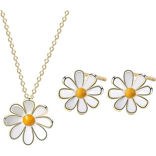 Fashion White Flower Daisy Jewelry Set Enamel Daisies Pendant Necklace Gold Stud Earrings For Women Korean Jewelry Gifts