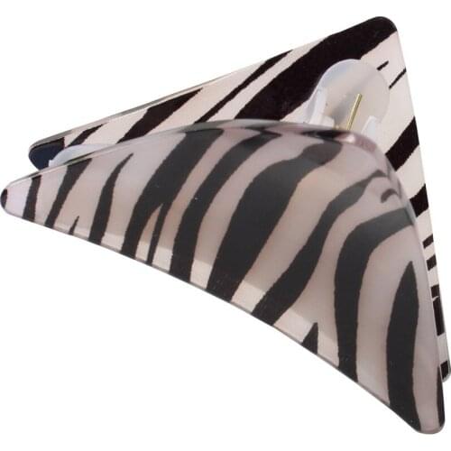 Medium Triangle Hair Claw Acrylic Hairpin Handmade French Design Fashion Hair Accessories Women Zebra Pattern Hair Clip