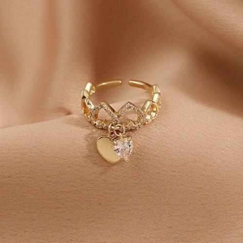 Statement Exquisite Shinning Rhinestone Love Heart Charm Rings for Women Gold Alloy Adjustable Open Index Finger Ring Jewelry