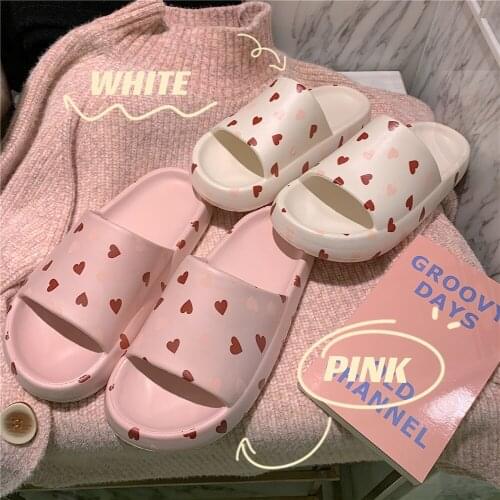 Slippers women 2021 new summer wear sweet wind fashion net red the same cute girl heart fairy non-slip casual beach sandals