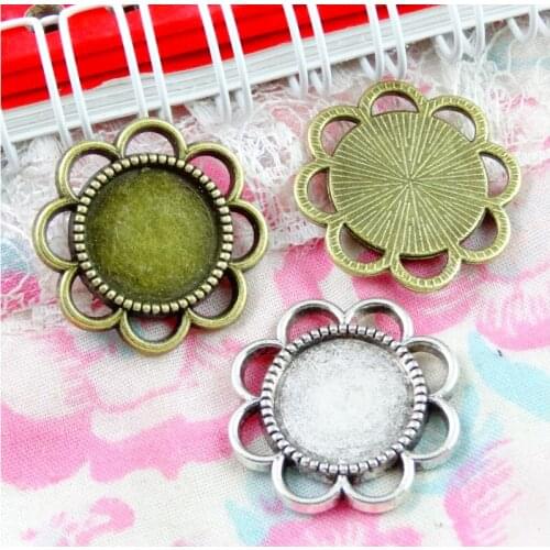 30pcs 14mm Inner Size Antique Bronze And Antique Silver Plated Flower Style Cabochon Base Cameo Setting Charms Pendant