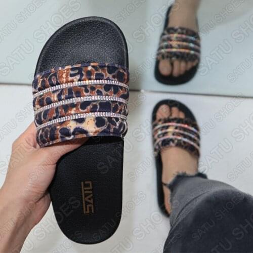 Summer Fashion Leopard Print Rhinestone Slippers Women 2021 European and American Style Flat Sandals and Slippers