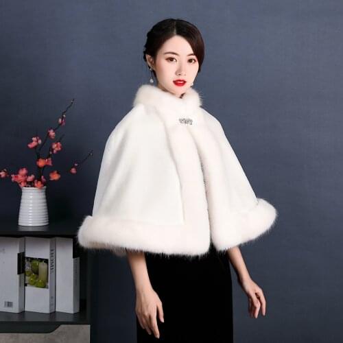Faux Fur Party Wrap Winter Warm Bridal Bolero Ivory Wedding Coat Long Fur Edge Wedding Bridal Wrap Party Cape wholesale
