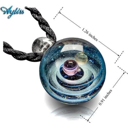 Ayliss Lampwork Glass Galaxy Universe Pendant Necklace Space Cosmos Design Pendant Free Alloy Chain Galaxy Necklace Jewelry Gift