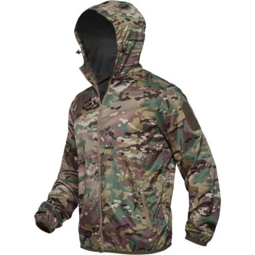 Mens Tactical Hooded Camouflage Skin Clothing Outdoor Skin Clothing Tactical Windbreaker Fashion Sports Polyester Breathable