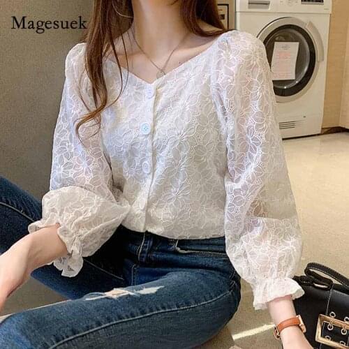 2020 Autumn New V-neck Long Sleeve Tops Womens Bottoming Shirt Korean Style Cardigan Embroidery Flowers Womens Blouse 11083