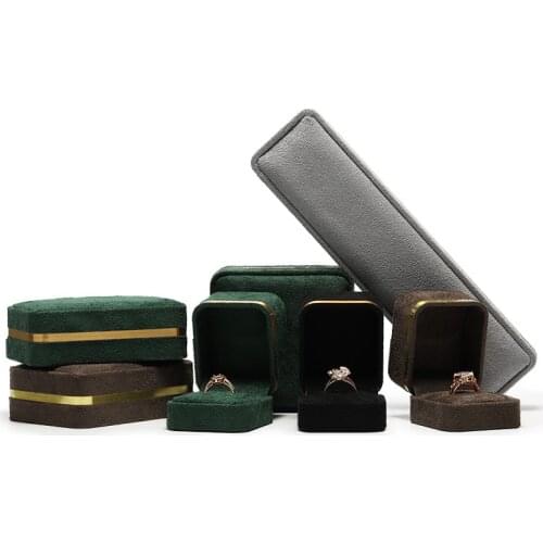 Hot New Wholesale Velvet Wedding Jewelry Box Organizer Bride Rings Pendants Necklaces Display Storage Gift Packaging Boxes Case