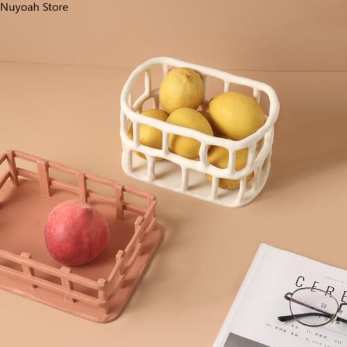 Nordic Creative Resin Hollow Fruit Plate Living Room Desktop Fruit Plate Snacks Candy Bowl Furnishings Home Decoration Crafts