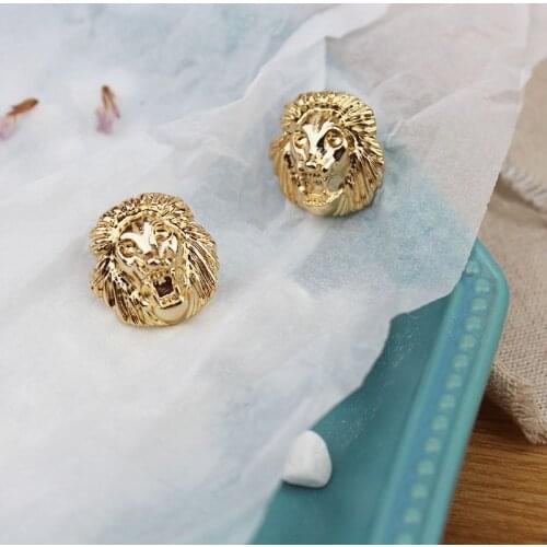 GSOLD Trendy Vintage Metal Lion Head Stud Earring Simple Small Alloy Animal Earring Women Fashion Daily Jewelry Accessories