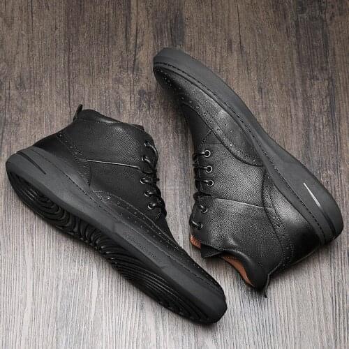 Designer Spring Autumn British Brogue Mens Genuine Leather Ankle Boots Fashion Lace Up Round Toe Casual High Top Platform Shoes