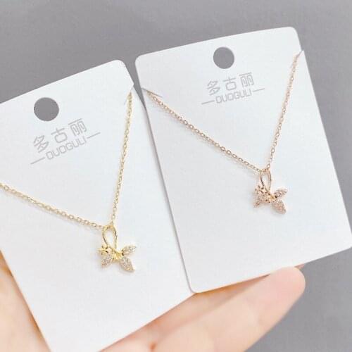 Womens Korean-Style Fashion Micro-Inlaid Zircon Necklace Ins-Style Petal Clavicle Chain Pendant Ornament
