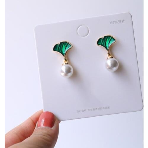 Sweet Girl Earrings Temperament Net Red Ginkgo Green Leaf Pearl Small Fresh Earrings 2020 Fashion New Earrings Wholesale