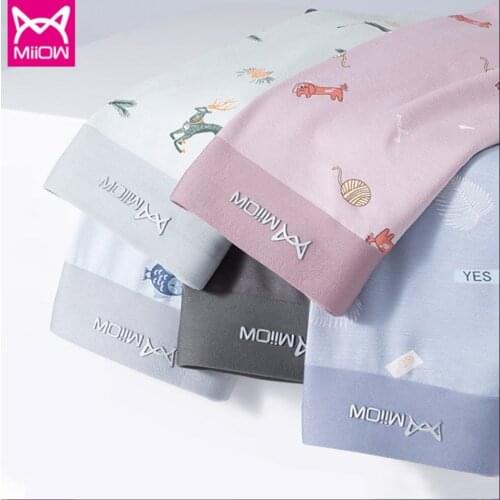 MiiOW Underwear Mens Underwear Boxer Modal Seamless Breathable Young Boys Boxer Shorts for Students