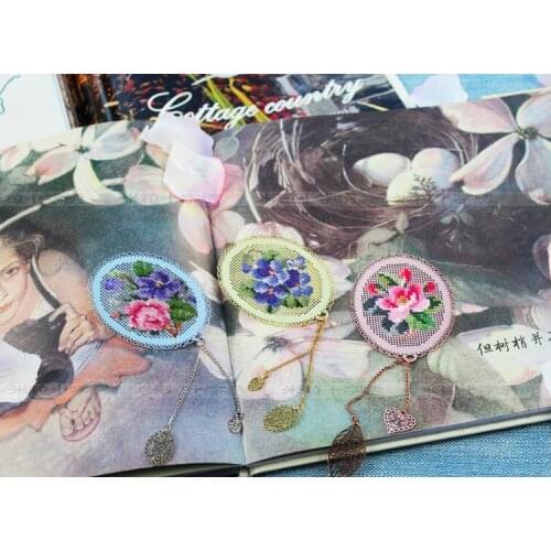 Pretty flowers Bookmark Princess DIY Craft Stich Set Cross Stitch Needlework Embroidery Crafts Counted Cross-Stitching Kit