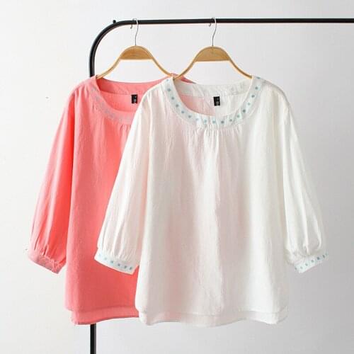 Plus size 4XL Summer t-shirt women Casual top embroidery Three Quarter sleeve tees female Round neck Cozy cotton tshirts G171