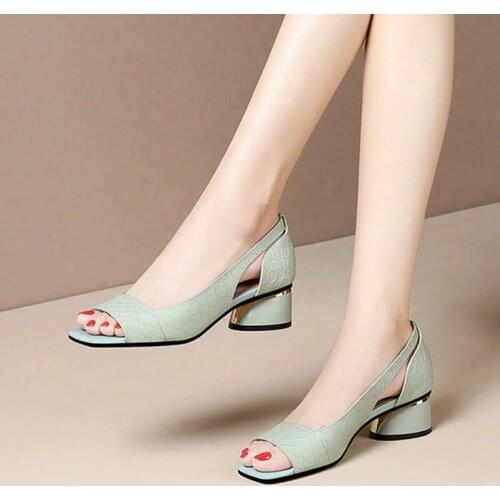 Women Fashion Peep Toe Light Weight Green Slip on Summer Shoes Lady Casual High Quality High Heel Summer Shoes 2021 New
