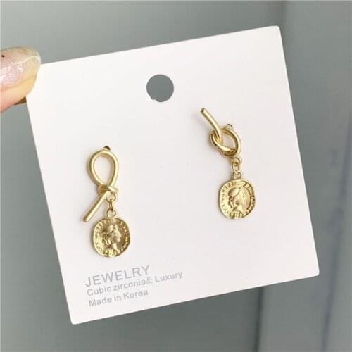 Vintage Solid Color Irregular Knotting Metal Portrait Pendant Drop Earrings for Women Girls Teens Jewelry Earrings 2021 Trend