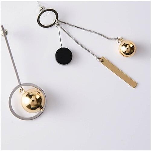 Asymmetric Korean Style Popular Design Long Earrings Hollow Circle Metal Ball boucles d'oreilles pendantes