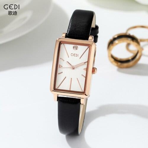 New belt small square watch ladies light and small fashion quartz watch