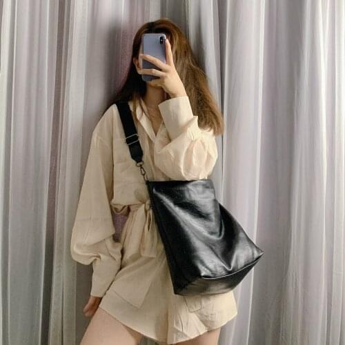 Japanese New Fashion Bucket Bag Shoulder Bags for Women 2021 BLACK WHITE Women Pu Leather Handbag Ladies Tote Bag Bolsa Feminina