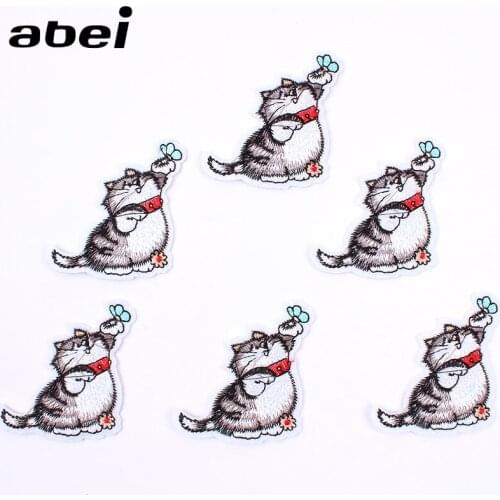 5pcs/lot Cute Cat Patch Embroidery Fabric Stickers 3D Animal Appliques Jeans Garments Coats Motif Badge Handmade Accessories