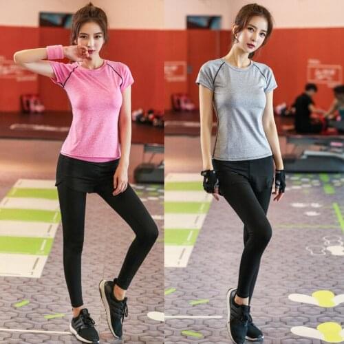 Spring and summer 2020 new yoga clothes quick-drying fitness clothes casual sports breathable running clothes two-piece suit