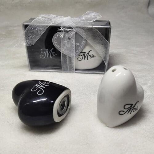 SG 200pcs(100pairs/lot heart shaped Mr. & Mrs. mr mrs Ceramic Salt and Pepper Shakers wedding return gifts souvenirs