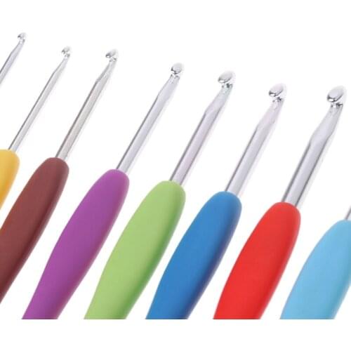 8Pcs Crochet Needles 2.5-6mm Rubber Handle Hooks Knitting Set Kit Accessories HX6D