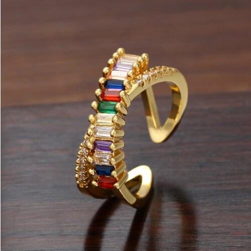Daihe Luxury 18K Gold Rainbow Ring Women Distorted Design Colorful Crystal 3A Zircon Copper Rings Women Gift Jewelty 2021 New