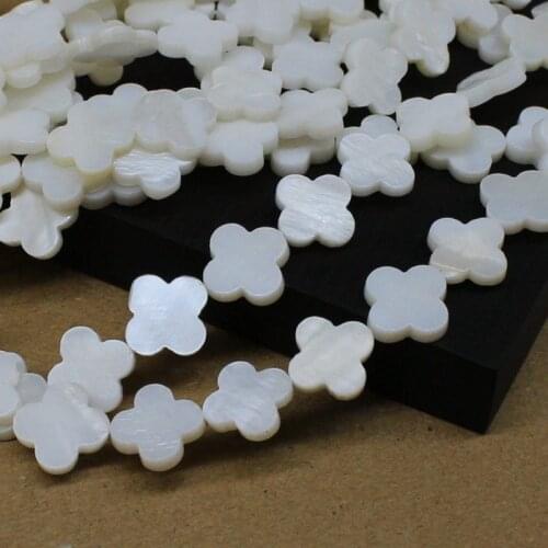 100pcs/lot 14mm Natural Flower Mother of Pearl shell for DIY Jewelry Clover Mother Pearl MOP Beads
