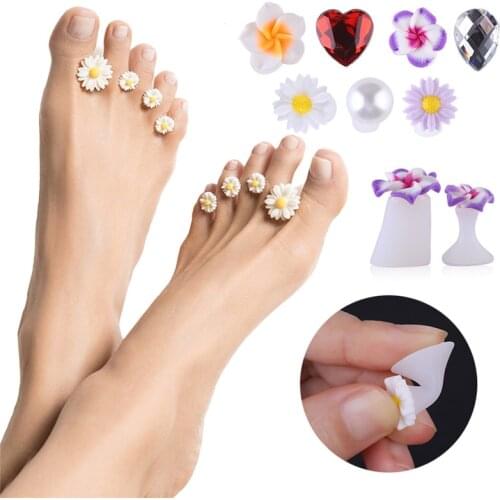 8 Pcs/Pack Toe Separator Cute Soft Silicone Toes Lock Tools Daisy Heart Shaped Rhinestones Nail Art Japanese Style