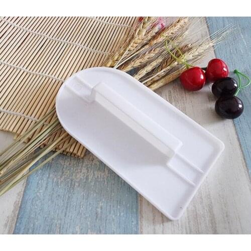 1 Piece Small Icing Fondant Cake Decorating Sugar Craft Sugarcraft Icing Mold Plastic Cake Smoother Polisher Tools