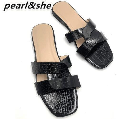 New Women Summer Outdoor Sandy Beach Fashion Skid-Proof Slippers Female Recreational Leather Flat Sandals Home Shoes