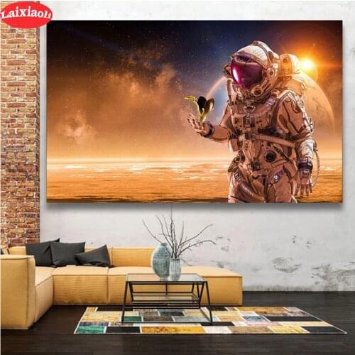 Diamond Painting Astronaut in outer space Full Drill Square DIY Diamond Embroidery Cross Stitch Mosaic round Home Decor