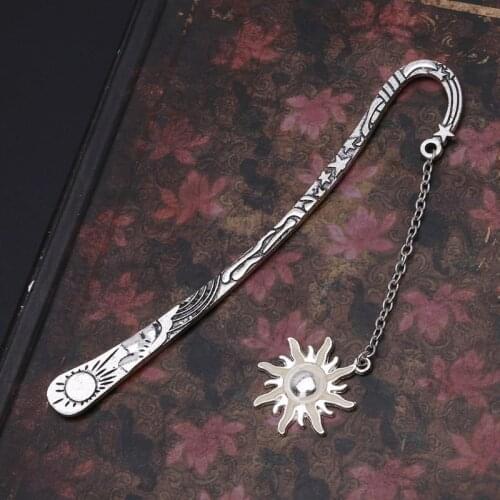 Glow In The Dark Luminous Book Marker Creative Sun Bookmark Label School Office Stationery P9YA