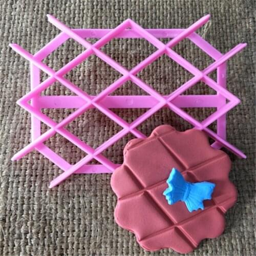 1Pc Rhombus Shape Fondant Cake Sugarcraft Equipment Tool Embosser Cutter Icing Embosser Mould