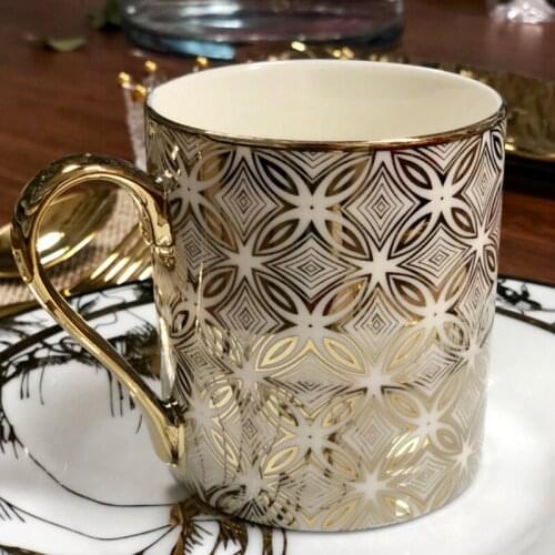 Gold Ceramic Travel Coffe Mug High-end British Style Light Luxury Personalized Water Cup Breakfast Milk Coffee Cups And Mugs