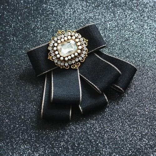 High-grade Handmade Fashion New Luxury Rhinestone Bowties Corsage British Pearl Bow Tie Men Women Wedding Accessories