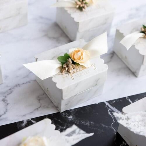 100pcs cute Candy box/Bombonera/candy jar, candy packaging/wedding gift/cart/chocolate box, bonbonniere party supplies