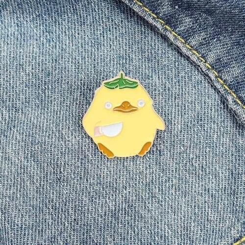 Lapel Pin Metal Badge Cute Yellow Duck Brooch For Hat Pines Enamel Pins Badges For Backpack Pines Accesories For Women Jewelry