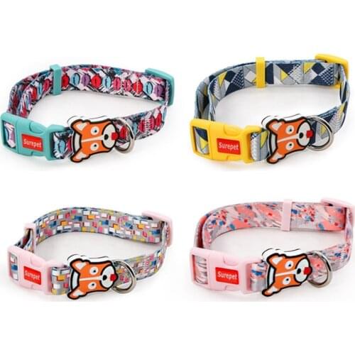 Adjustable dog collar dog neck cover medium and large dog collar pet collar printed checkered red lip pattern