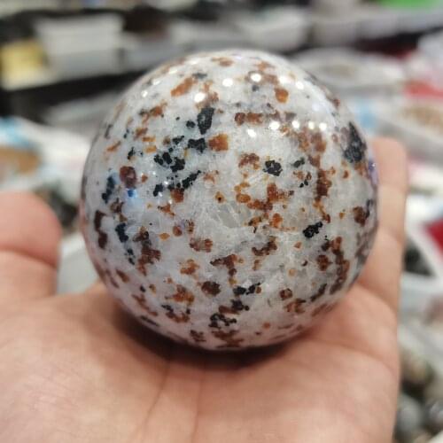 80mm Beautiful 100% Natural Garnet Sphere Crystal Ball Reiki Quartz Energy Healing Stone Mineral Natural Quartz Crystals 1pcs