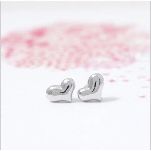 Trendy Little Heart stud Earrings Smooth Surface Stud Earrings