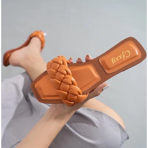 Fashion 2021 Women Square Toe Slippers Flat Heel Woven Slippers On Slides Female Outdoor Casual Slippers Flip Flops Sandals