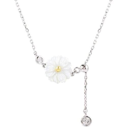 Fashion Exquisite Silver Color Pendant Necklace Shell Daisy Flower Crystal Necklace for Women Bridal Wedding Jewelry Gifts