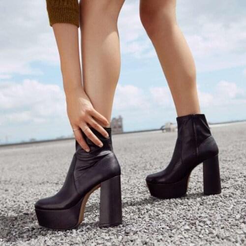 2020 Sexy Ankle Boots Women Fashion Extreme High Heels Platform Boots Ladies Shoes PU Leather Black Snake Print Women Boots Sexy