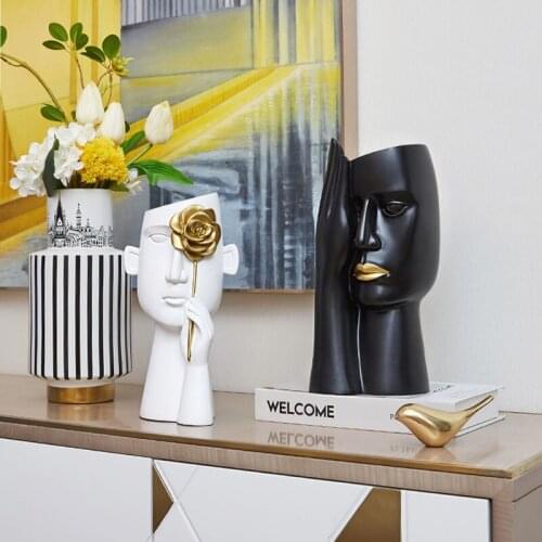 Nordic Ins Creative Resin Portrait Vase Ornaments Living Room Desktop Flower Arrangement Container Dried Flower Human Face Vase