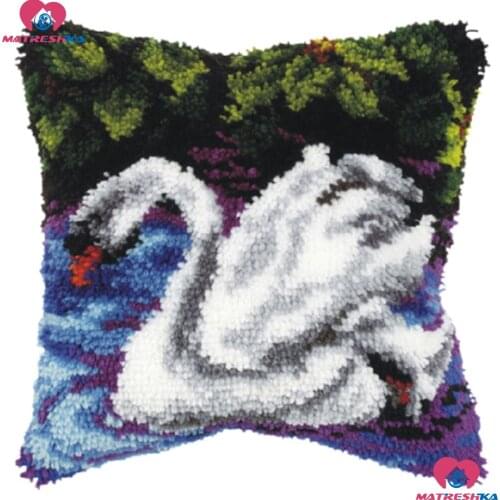 Diy home Handicraft Embroidery Pillowcase set Latch Hook Rug Kits 3d DIY Needlework Unfinished Crocheting Yarn Cushion Mat Swan
