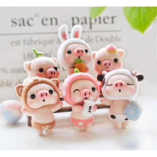 1Pcs Cute Pig Pets Needle Wool Felt kits Handmade Toy Doll Wool Felt Poked Kitting Non-Finished DIY Wool Felting Package